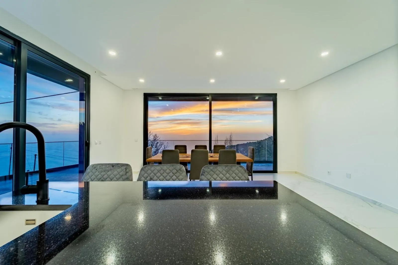 C&C Sunset Villa Arco da Calheta